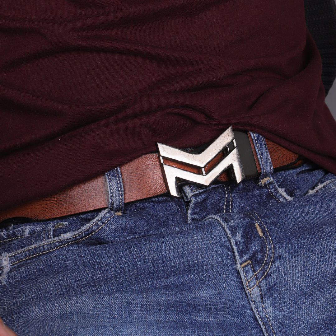 BLACK LOGO BUCKLE HAMMERED TAN BELT